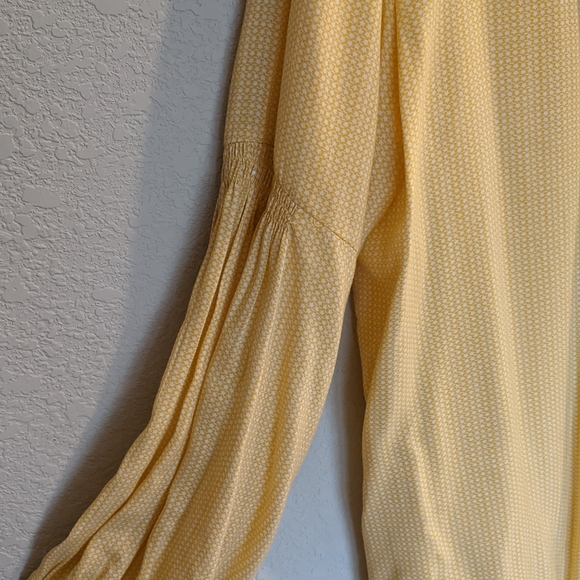 Spring blouse - Picture 3 of 3